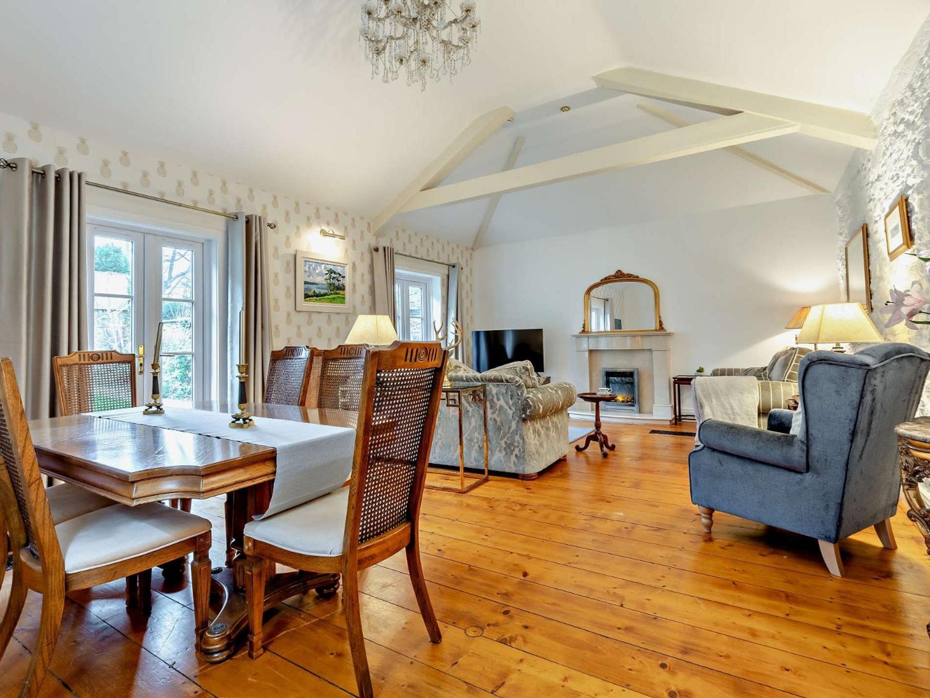 4 Bed In 94002 Torquay