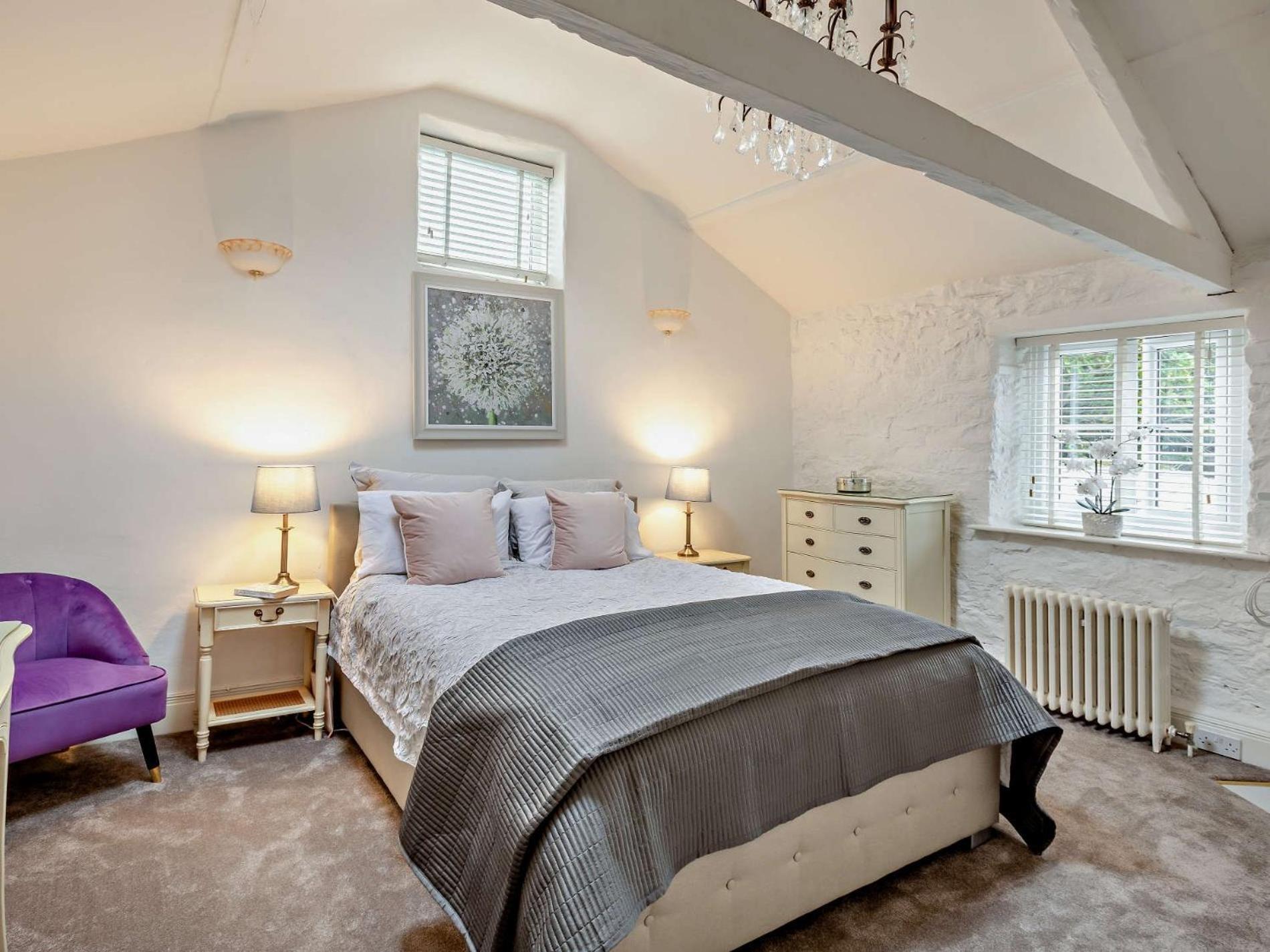 4 Bed In 94002 Holiday home Torquay