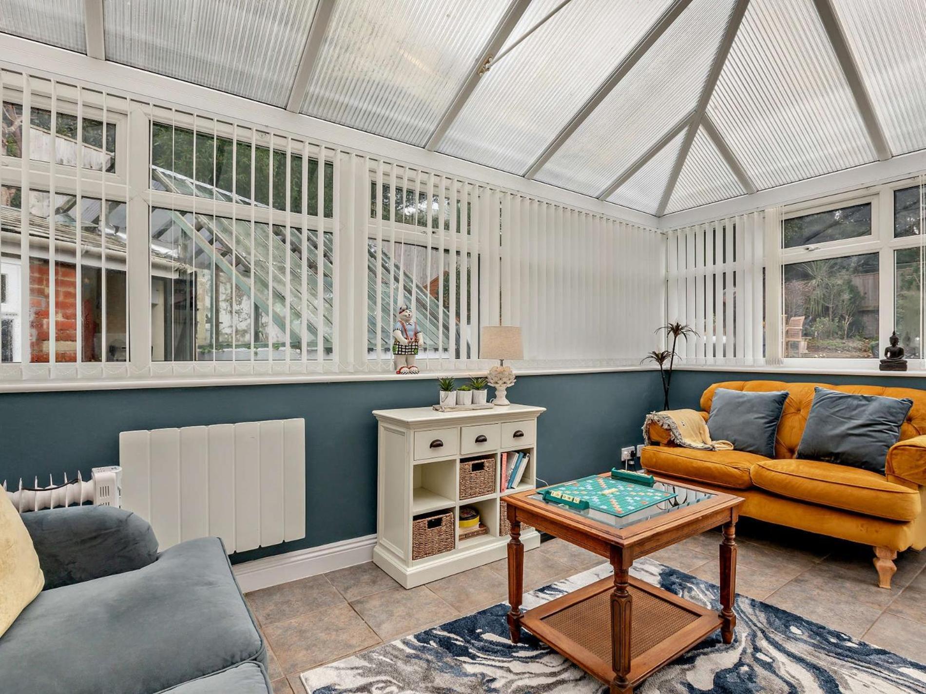 4 Bed In 94002 Holiday home Torquay